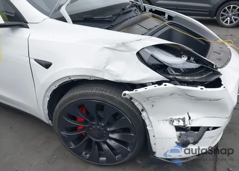 2024 Tesla Model Y Performance Dual Motor All-Wheel Drive from USA, damaged, VIN 7SAYGDEF6RF112421